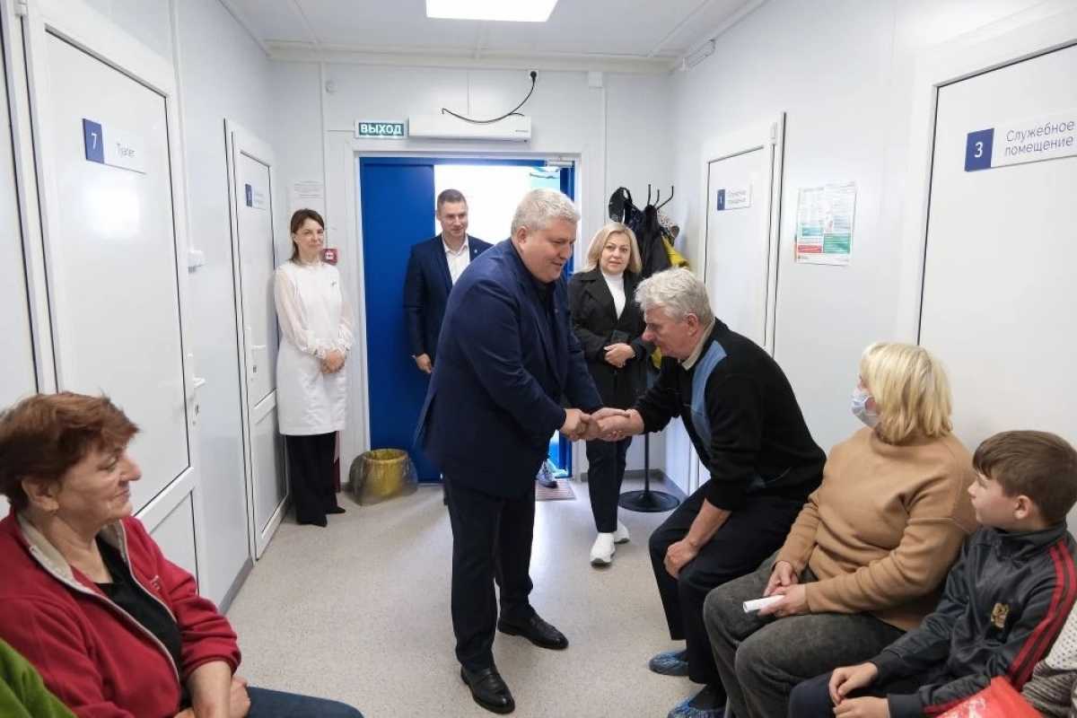 В Великом Новгороде будет совершено 32 дополнительных выезда для проведения скрининговых обследований во дворах.