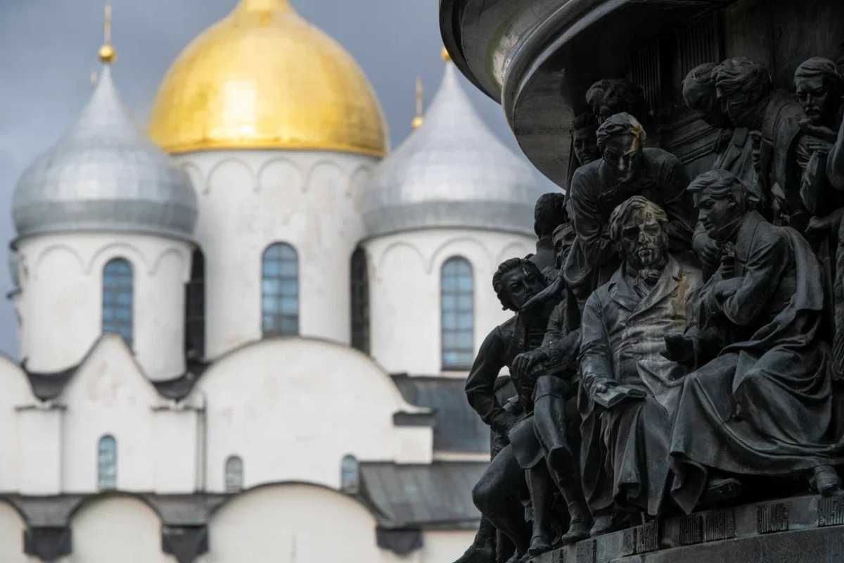 В Новгородской области живут представители более 100 национальностей.