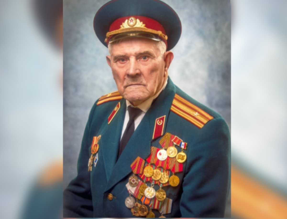 Владимир Грачёв три года провёл в концлагерях. Владимир Грачёв три года провёл в концлагерях.