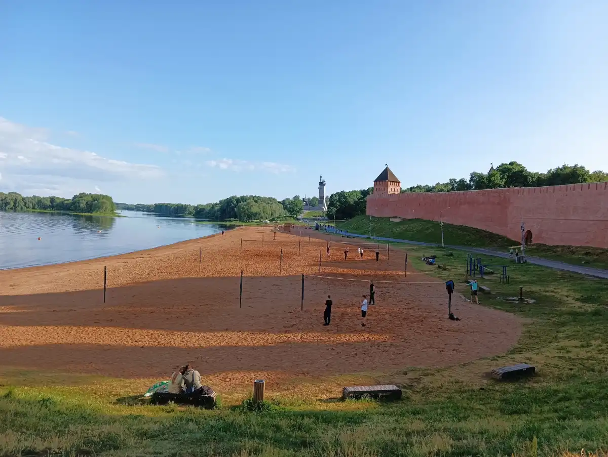В Великом Новгороде купальный сезон продлится до 31 августа.