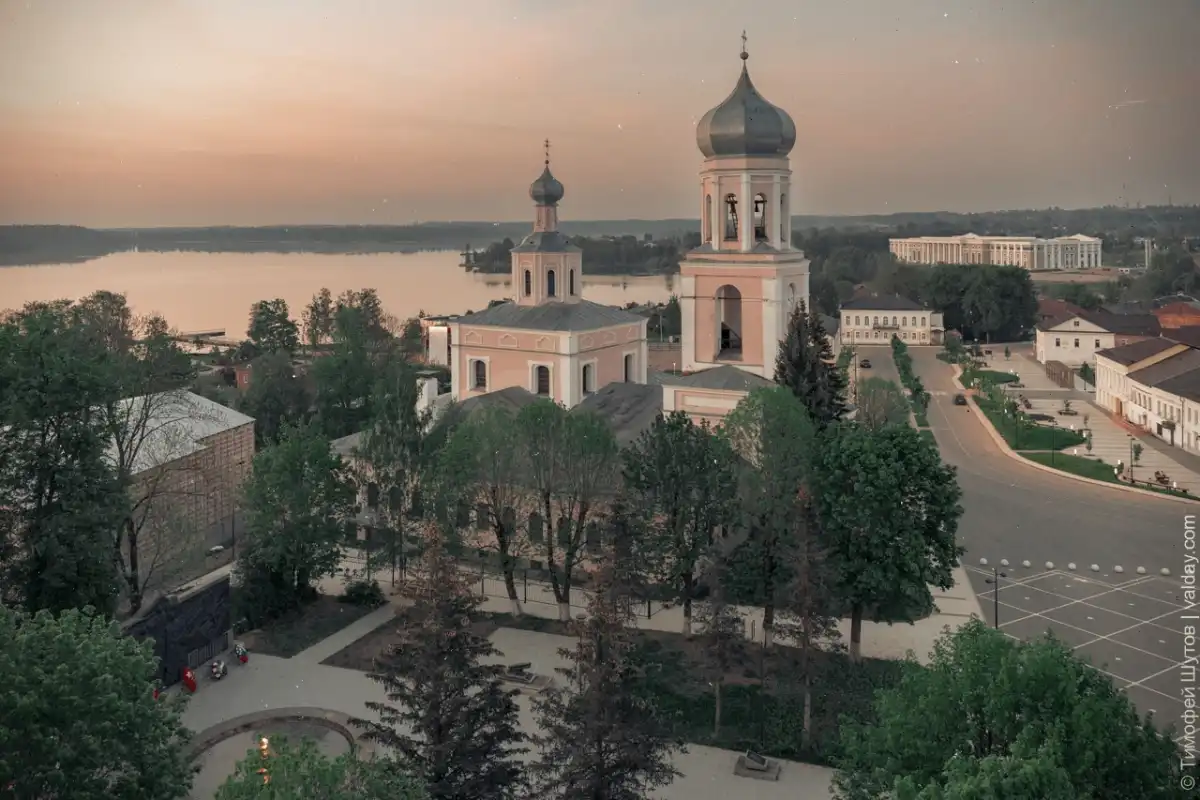 28 мая 1770 года императрица Екатерина II присвоила Валдаю статус города.