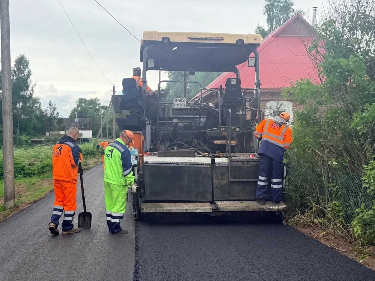 В 2025 году в Новгородской области обновили более 200 кмрегиональных дорог. В 2025 году в Новгородской области обновили более 200 кмрегиональных дорог.