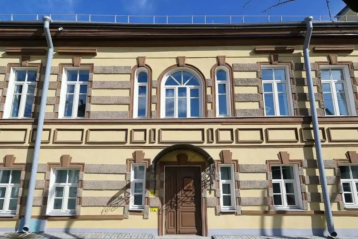 В филиале Политехнического музея в Великом Новгороде проходят лекции от учёных, публичные интервью, мастер-классы, дискуссии, кинопоказы.