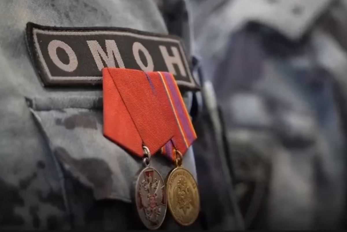 День образования ОМОНа совпал с ещё одной памятной датой – Днём ветеранов боевых действий. День образования ОМОНа совпал с ещё одной памятной датой – Днём ветеранов боевых действий.