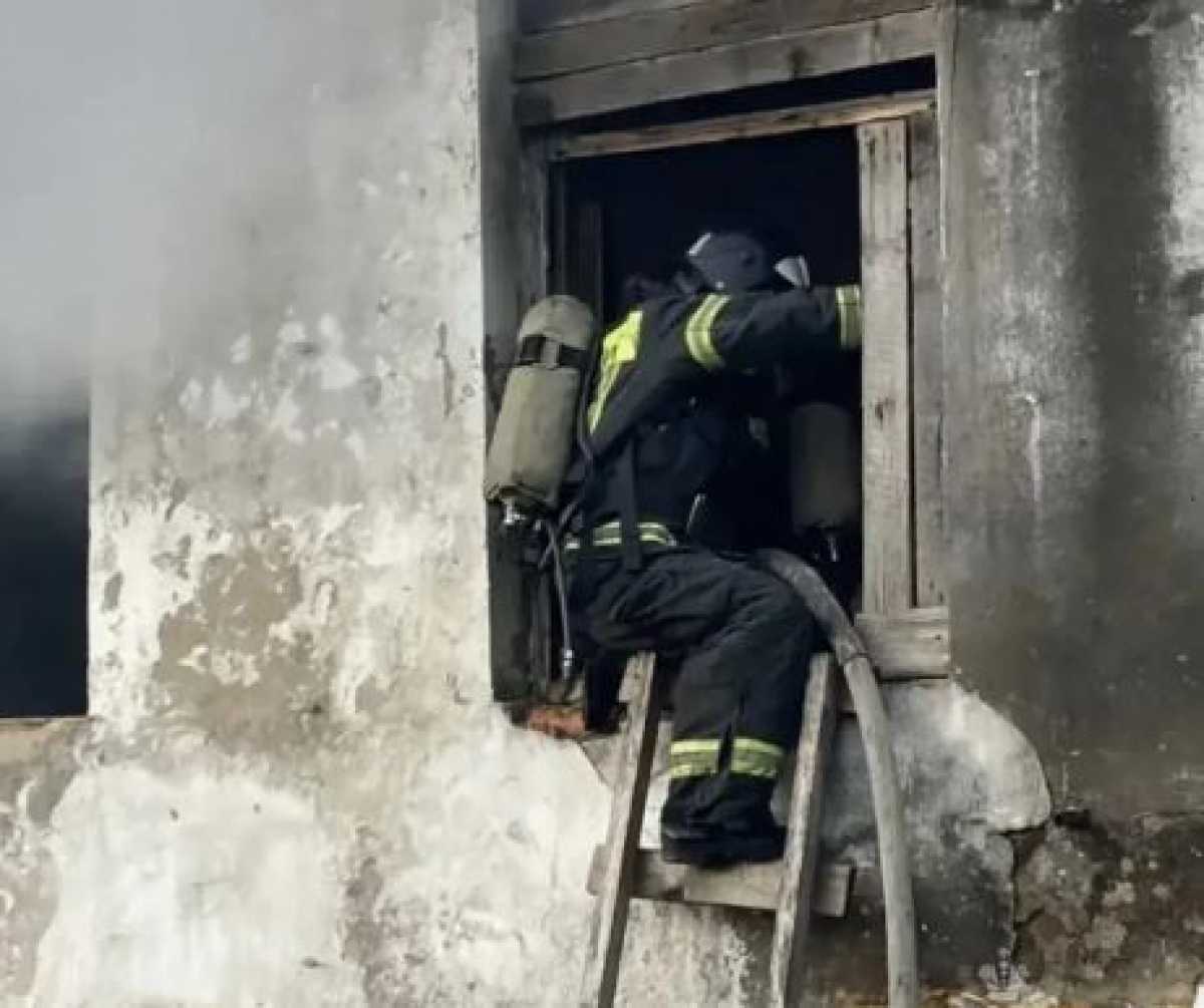 В обоих случаях погибших и пострадавших нет.