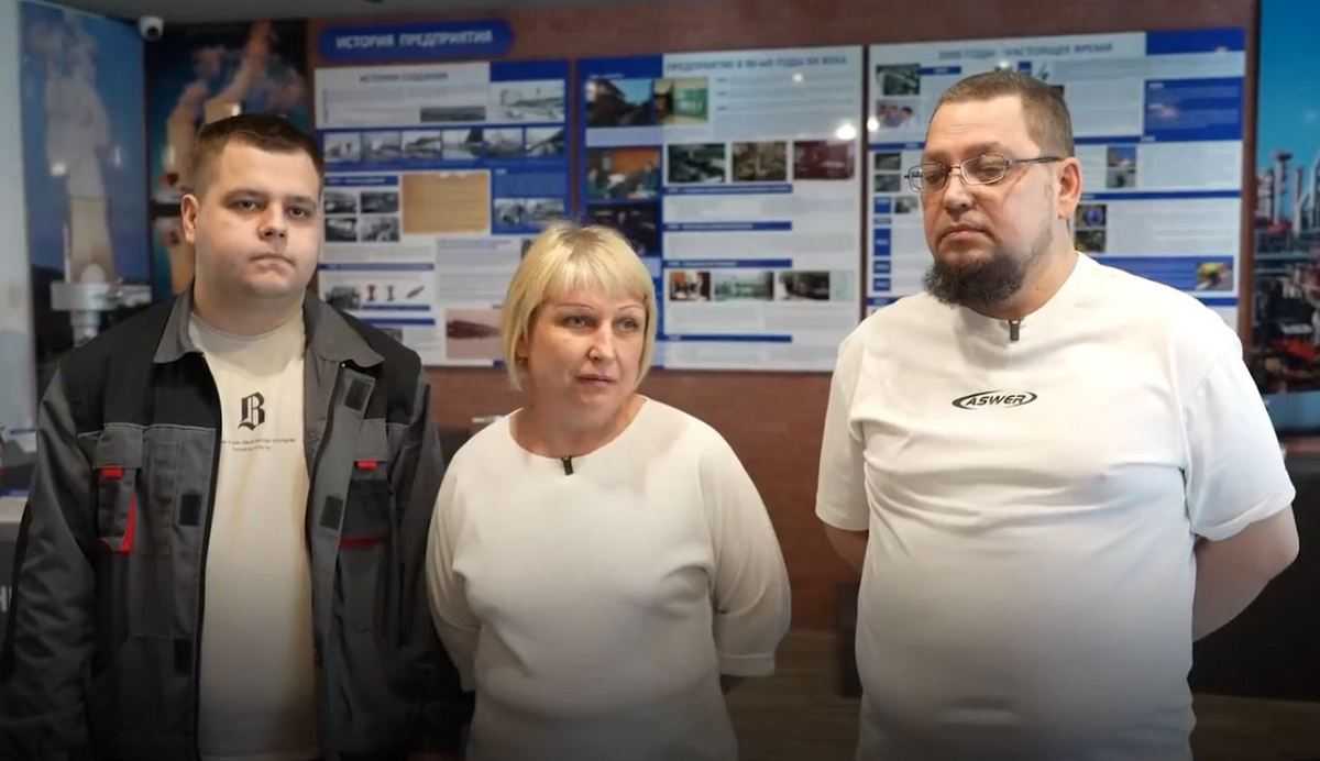 По стопам родителей пошёл и их сын Иван.