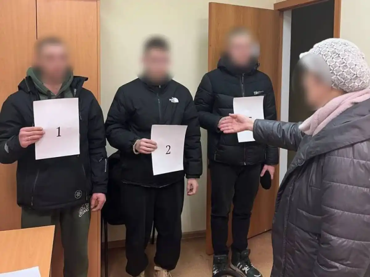 Уголовное дело в отношении других участников преступной схемы выделено в отдельное производство.