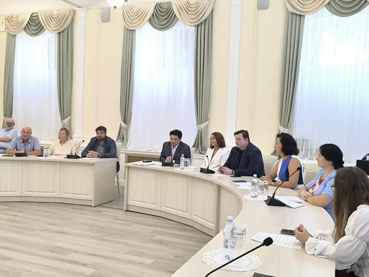 В Юридическом институте НовГУ прошёл круглый стол, темой которого стала роль Державина в становлении российской государственности.