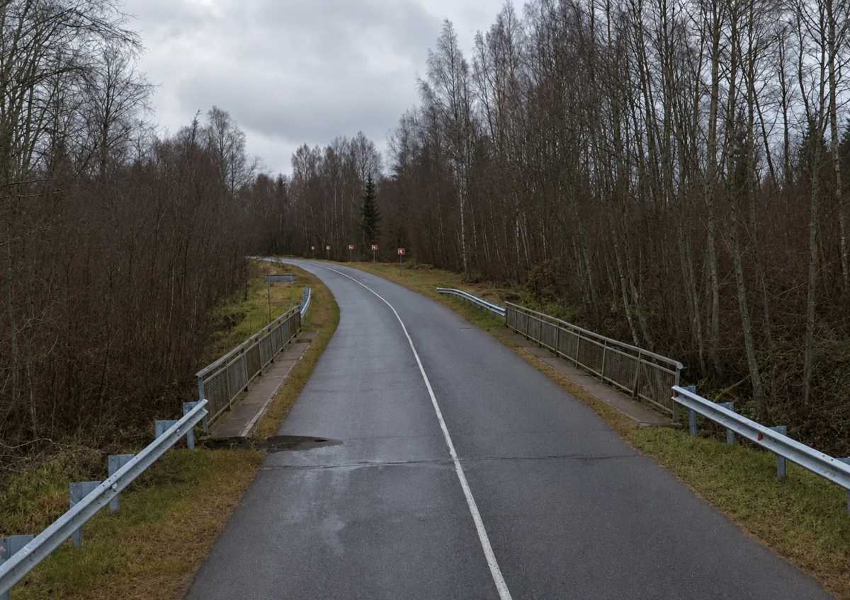 На время ремонта на мостах введут реверсивное движение. На время ремонта на мостах введут реверсивное движение.