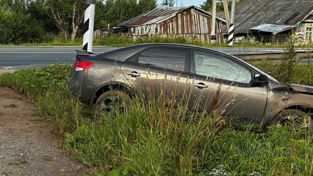 Водитель с различными травмами бригадой скорой медицинской помощи доставлен в Валдайский многопрофильный медицинский центр. Водитель с различными травмами бригадой скорой медицинской помощи доставлен в Валдайский многопрофильный медицинский центр.