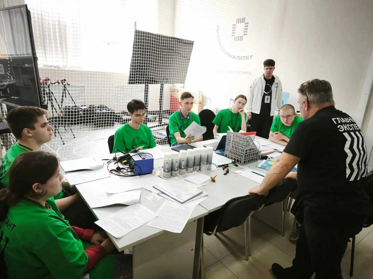 Всероссийское чемпионатное движение по профессиональному мастерству «Профессионалы» и Чемпионат высоких технологий организованы при поддержке минпросвещения России и проходят в рамках федерального проекта «Профессионалитет».