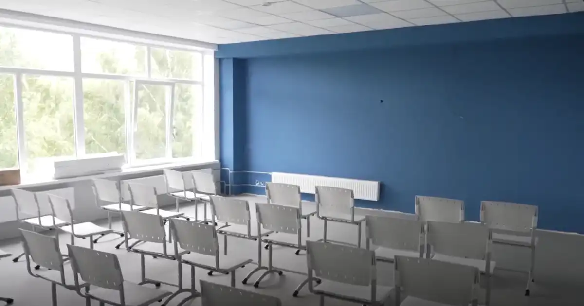 За ходом капремонта в школе № 16 следит штаб родительского контроля.