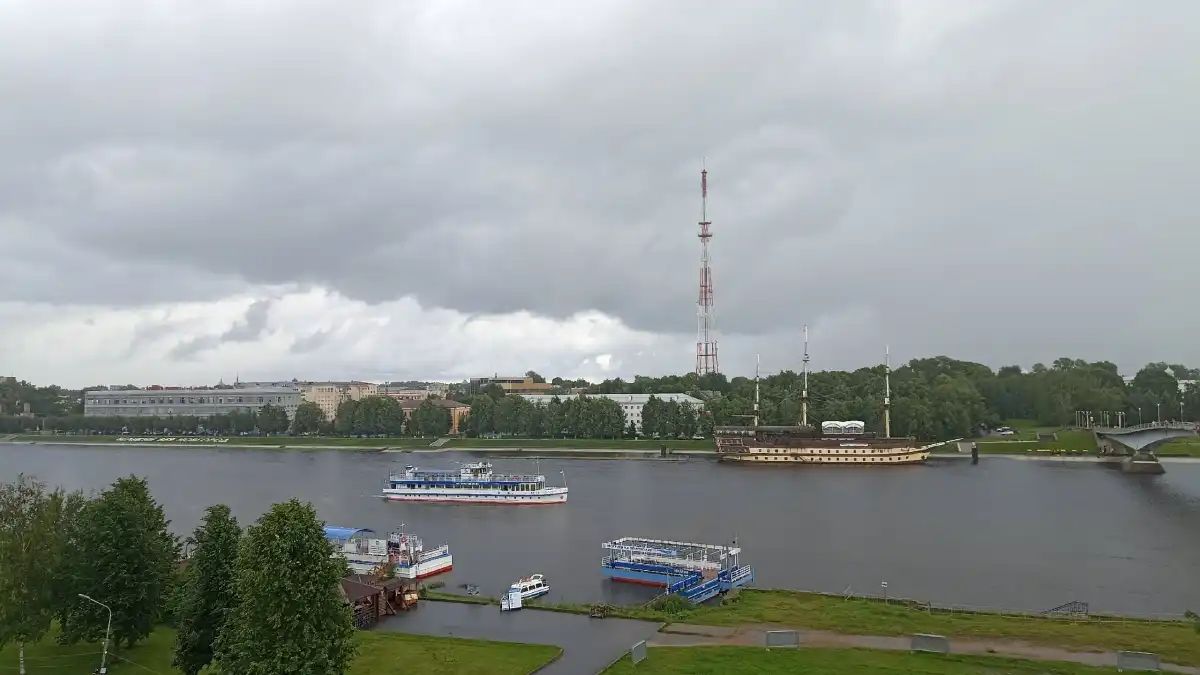 Август встретит новгородцев дождями и грозами.