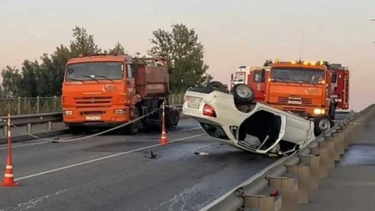 Причины и обстоятельства ДТП выясняются.