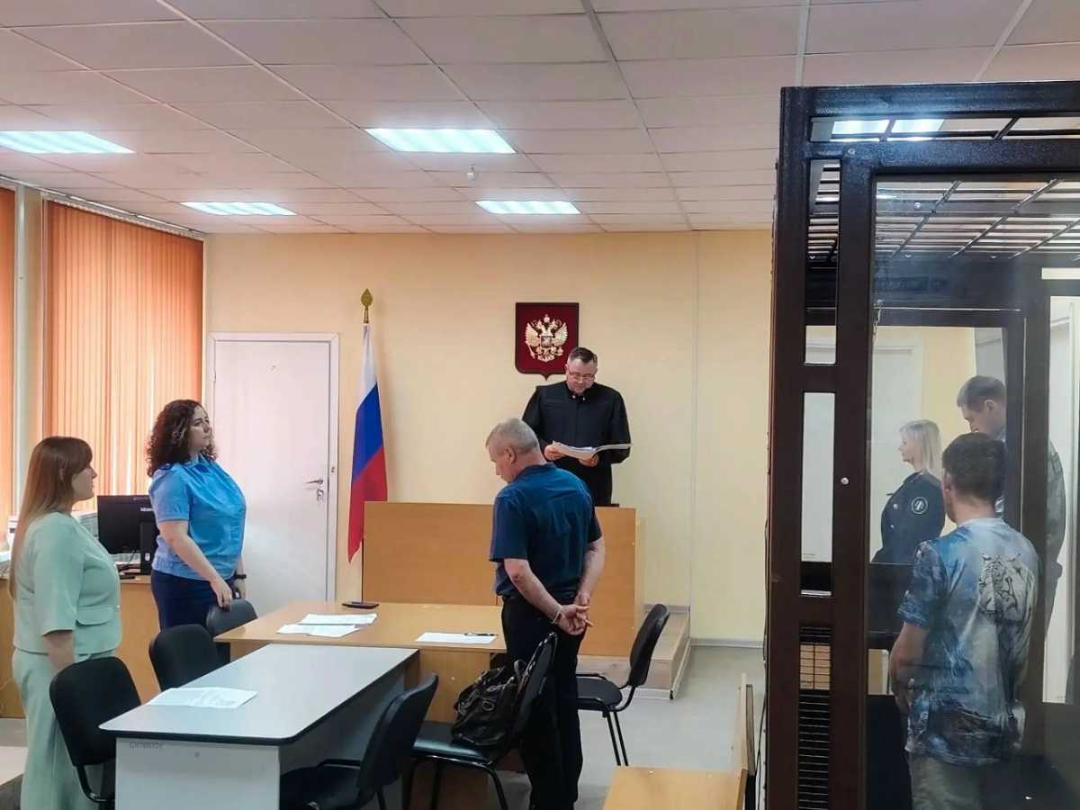 После совершения преступления фигурантов задержали. После совершения преступления фигурантов задержали.