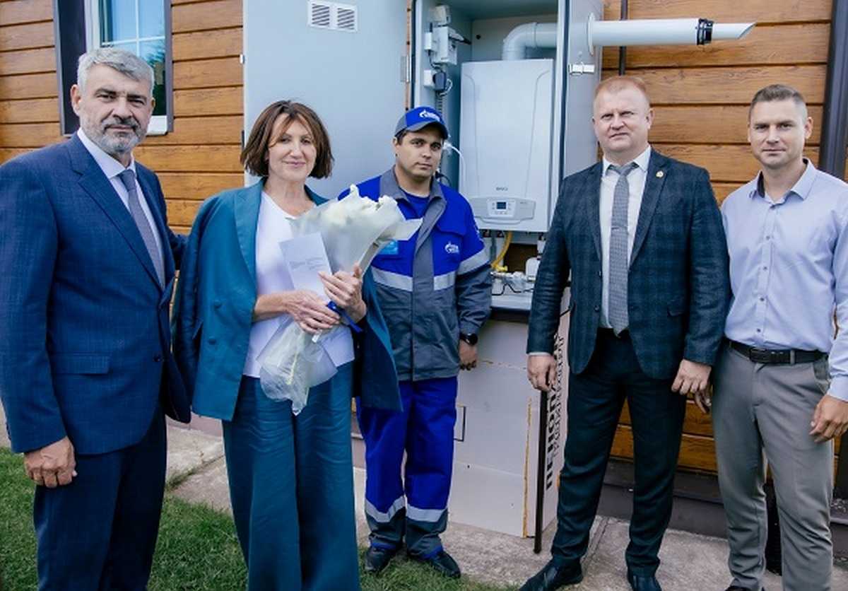 Для газификации дома в стрелке построили подводящий газопровод, подключили газовый котёл. Для газификации дома в стрелке построили подводящий газопровод, подключили газовый котёл.