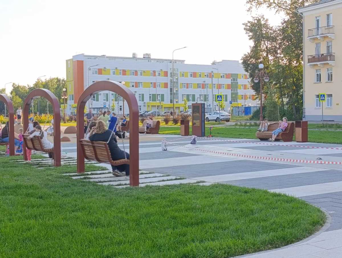 Проект благоустройства площади 1 Мая в Боровичах подготовили в Центре развития городской среды Новгородской области при участии горожан.
