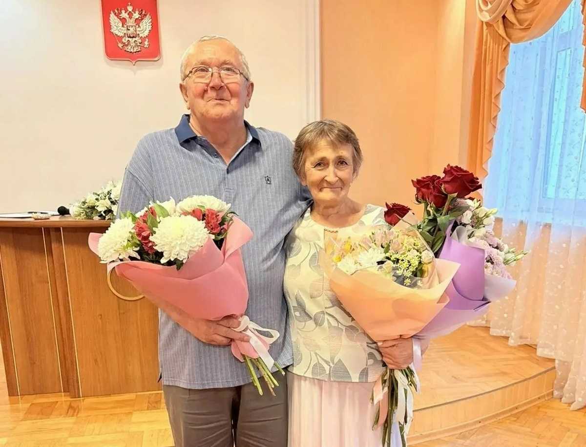 Сапфировую свадьбу Васильевы отметили в кругу родных и близких.