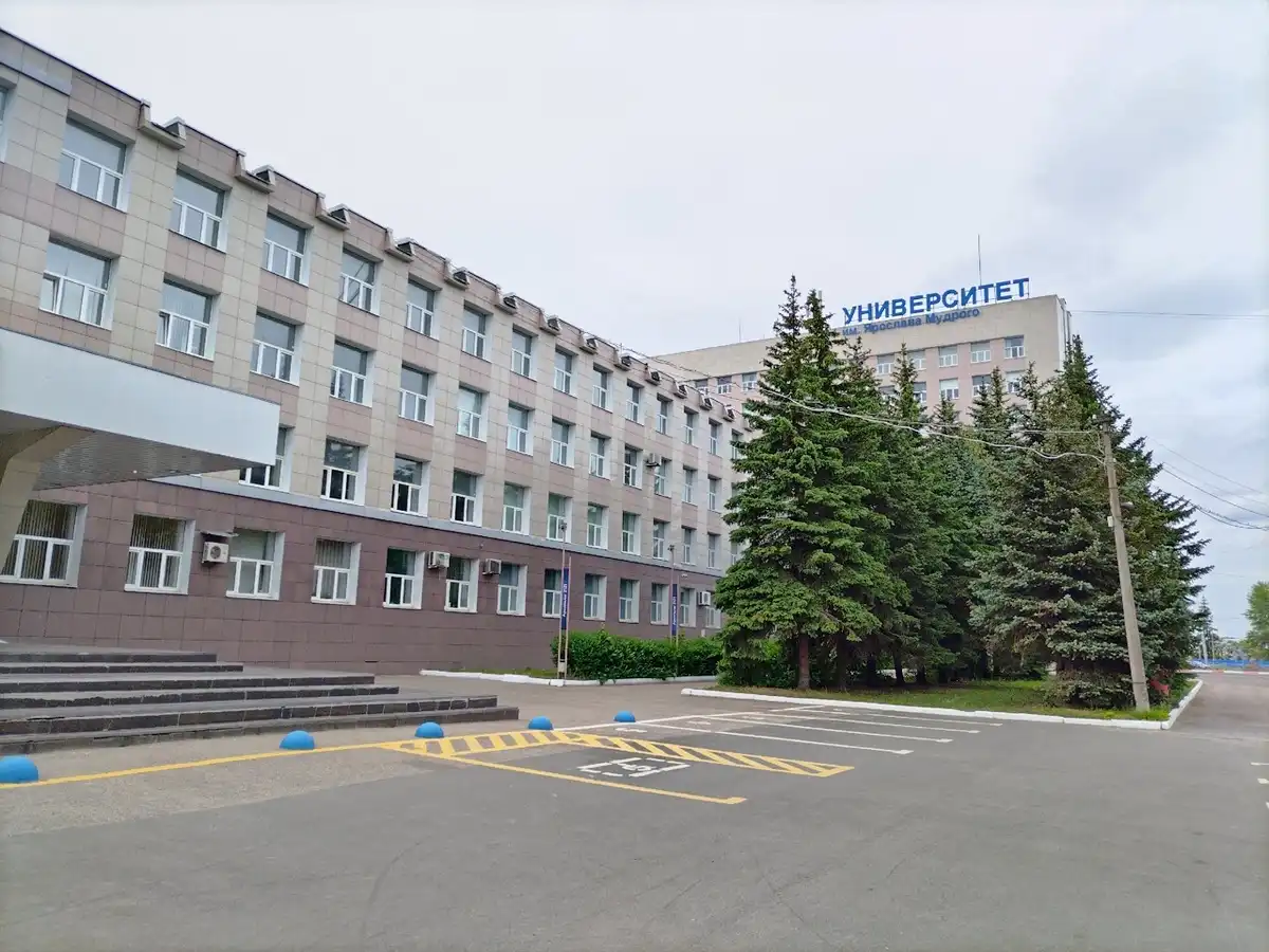 Маткапитал можно использовать для обучения детей в школе, колледже или вузе.
