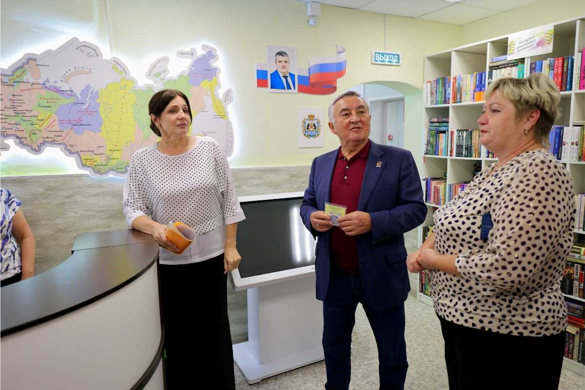 Юрий Бобрышев высоко оценил проведённую в соцобъектах работу.
