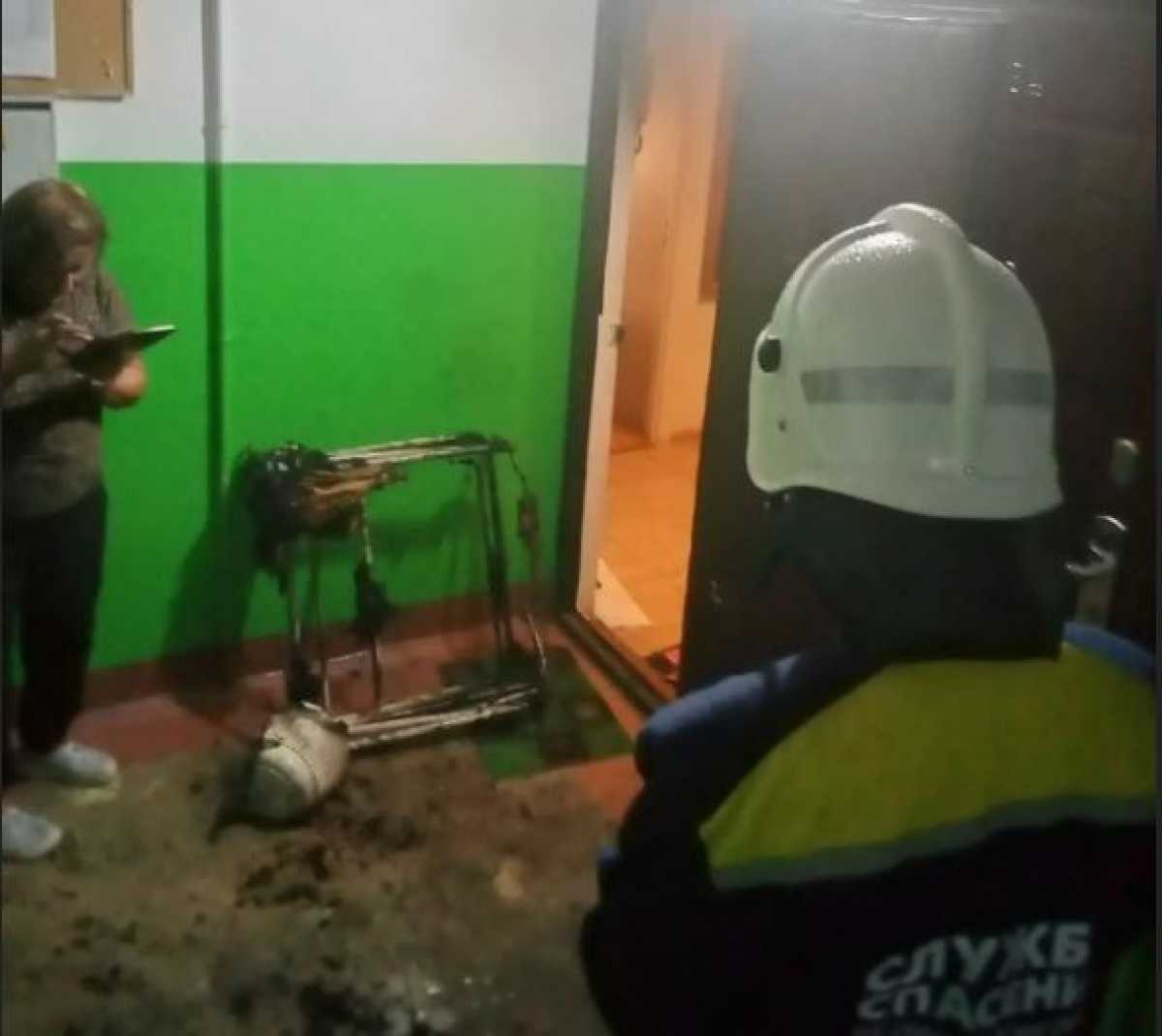 Причина пожара и ущерб устанавливаются. Причина пожара и ущерб устанавливаются.
