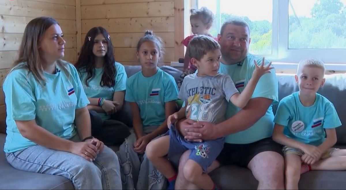 Семья Грицюк и Мининых вышла в полуфинал конкурса «Это у нас семейное».