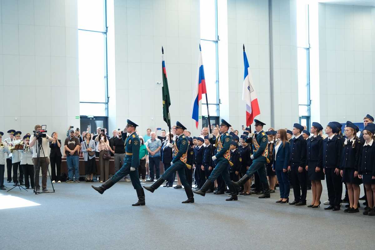 В десяти школах Новгородской области открылись кадетские классы Следственного комитета