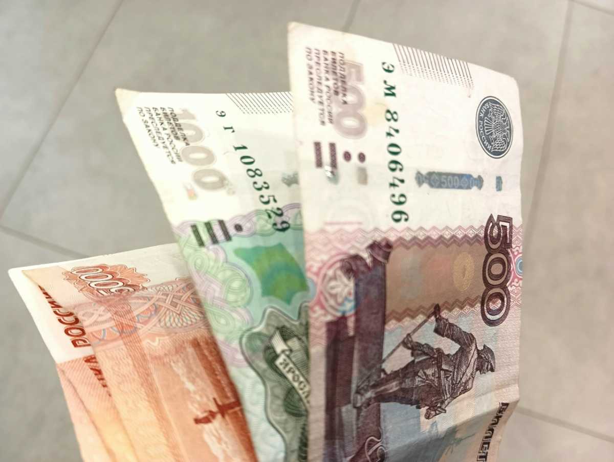Получить право на первые выплаты по листку нетрудоспособности можно через 6 месяцев после перечисления первого взноса.