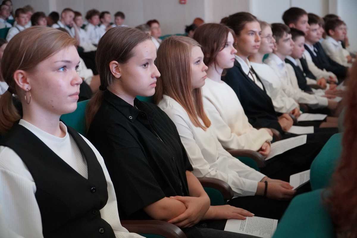 В проект Единая модель профориентации «Билет в будущее» вовлечены учащиеся 6-11 классов. В проект Единая модель профориентации «Билет в будущее» вовлечены учащиеся 6-11 классов.