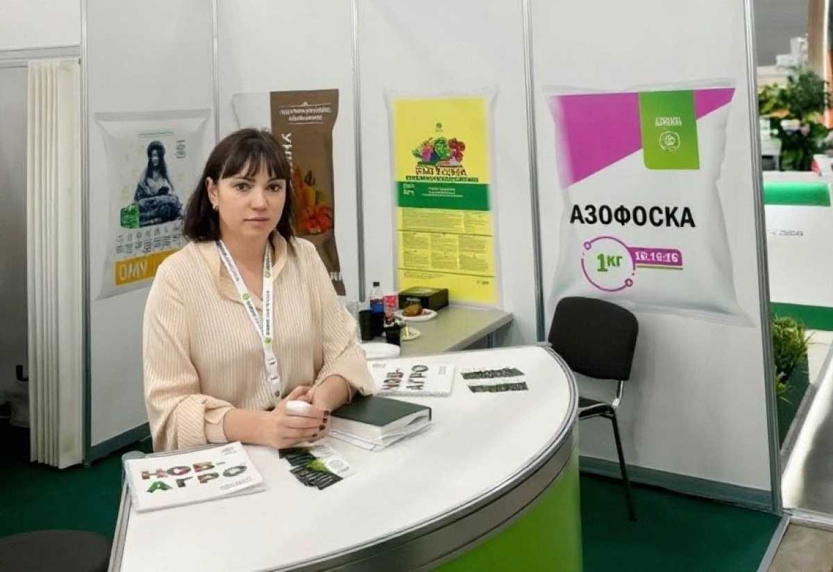 На выставке представители новгородской компании провели переговоры с гостями из Белоруссии и Казахстана.