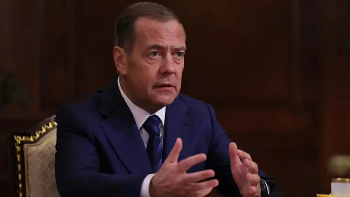 Участников СВО, по мнению Дмитрия Медведева, необходимо активнее вовлекать в управление страной.