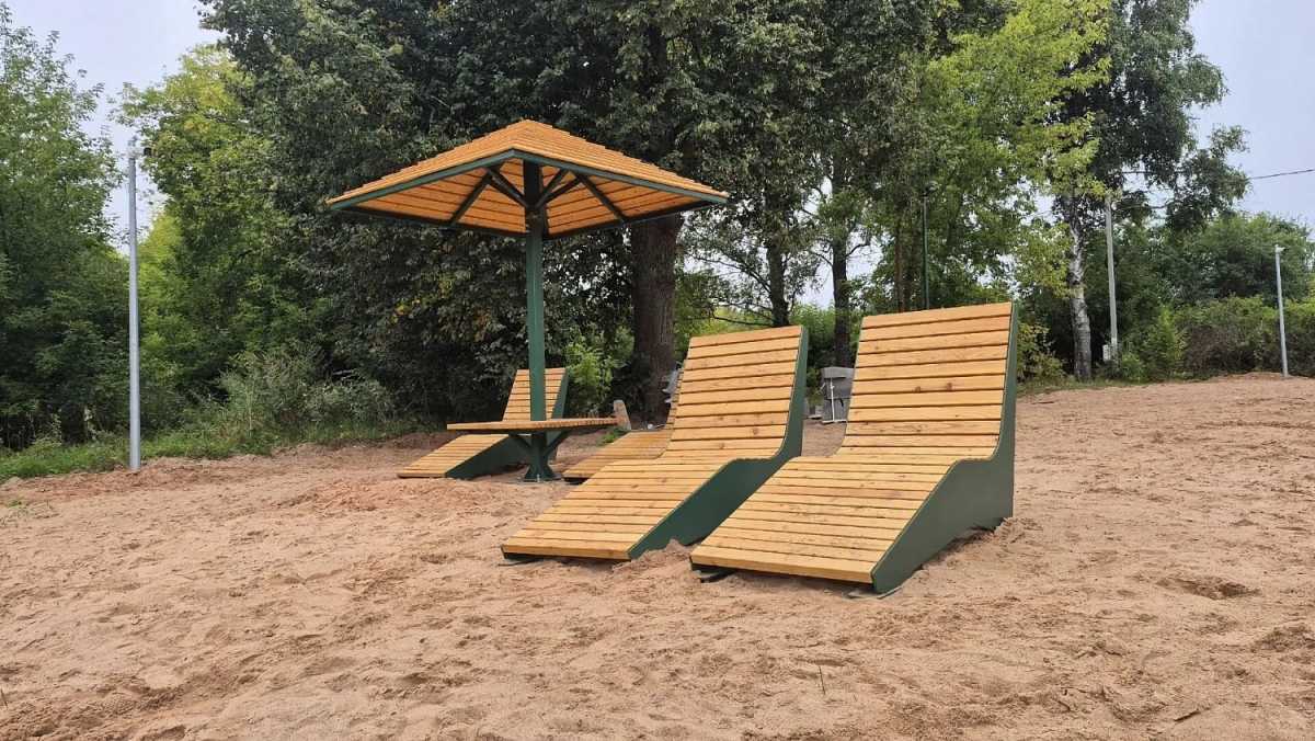 В Старой Руссе завершили благоустройство зоны отдыха в микрорайоне «Городок»