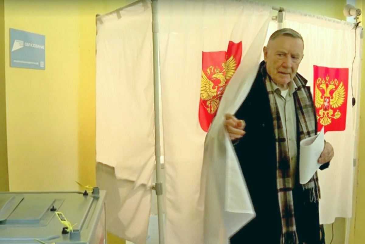 По словам Виктора Смирнова, избирательный процесс в древнем Новгороде был максимально прозрачным.
