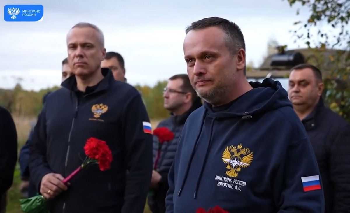 Андрей Никитин пообщался с поисковиками осенней «Вахты памяти». Андрей Никитин пообщался с поисковиками осенней «Вахты памяти».