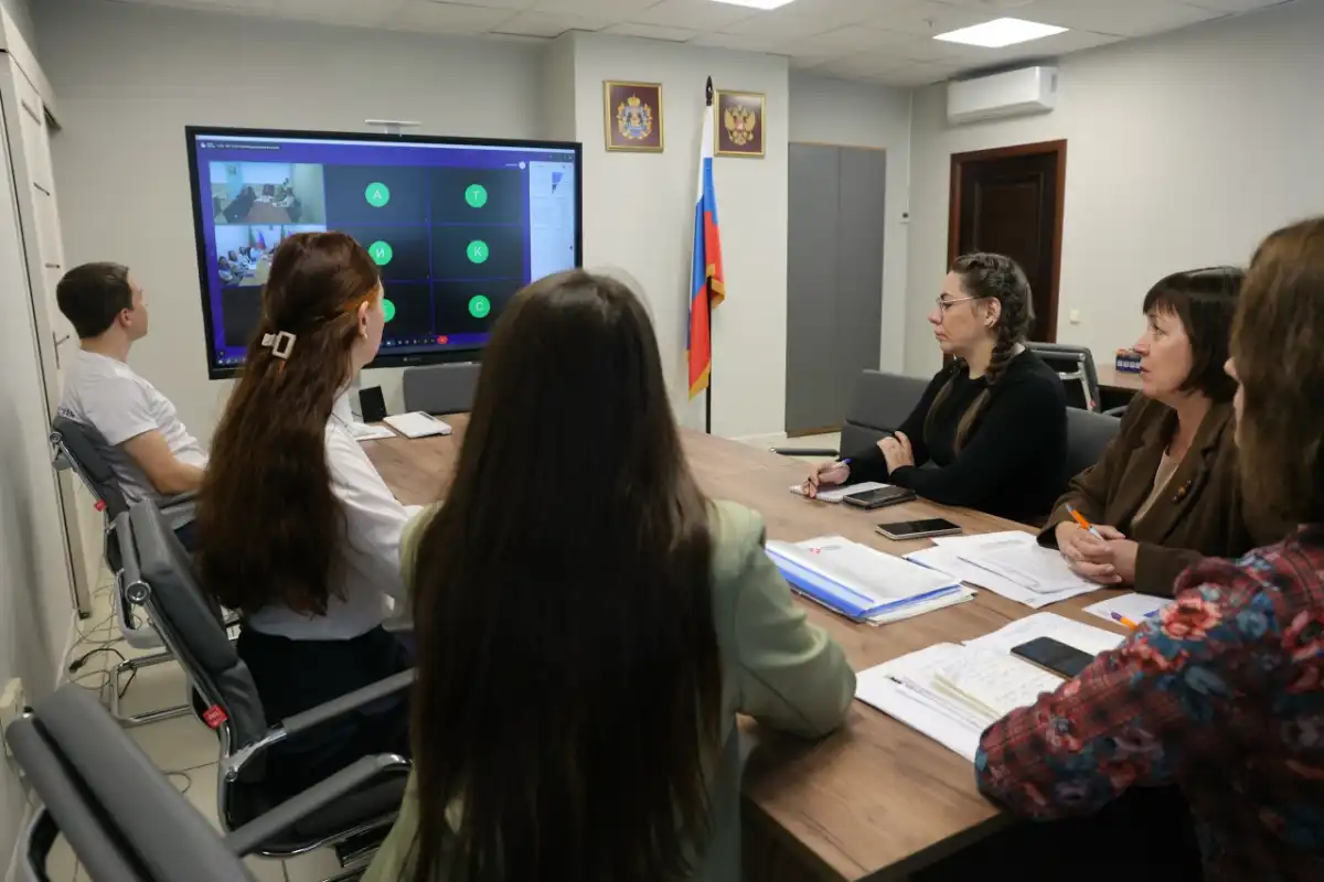 Реализация инициативы направлена на создание единой системы профориентации и индивидуального сопровождения молодых людей.
