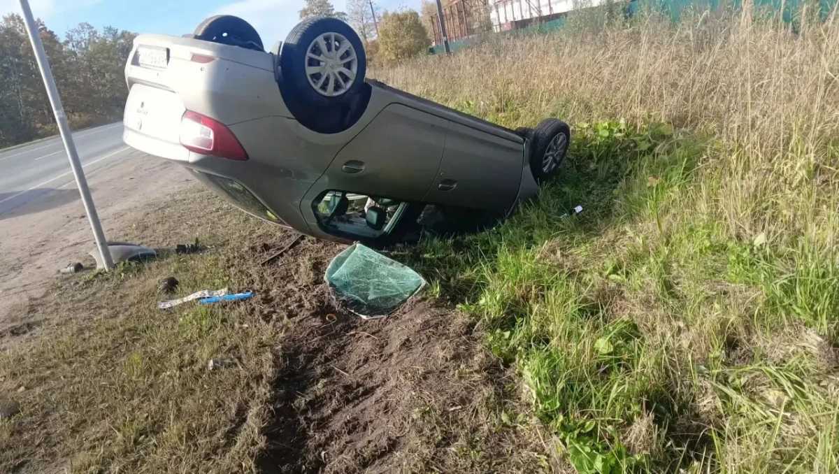 Водителя доставили в медицинское учреждение.