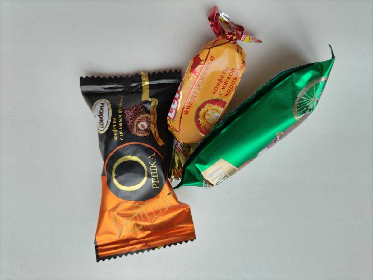 Они похищали йогурты, хлебобулочные изделия, колбасы, а также детское питание и подгузники.