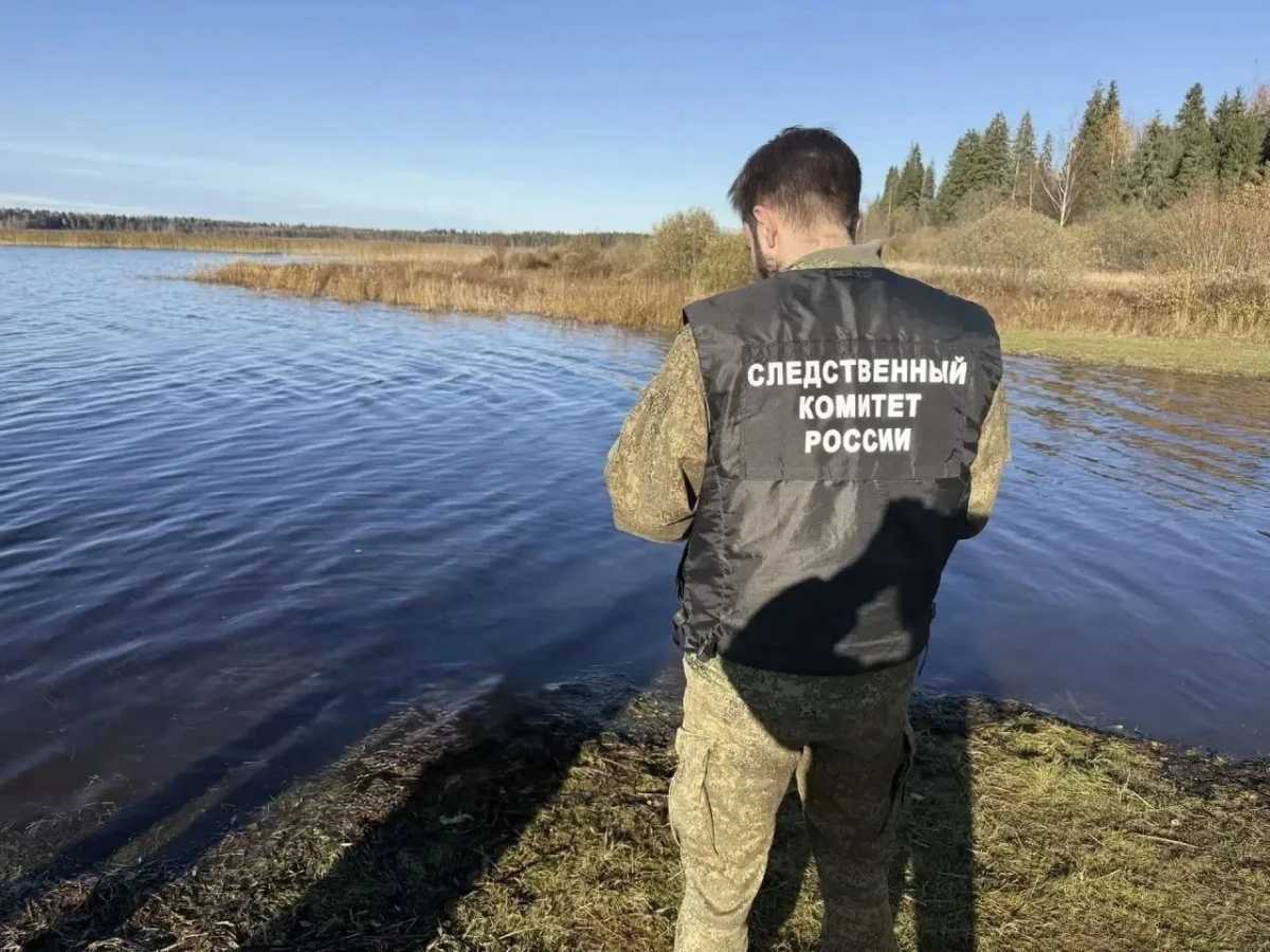 Для установления причины смерти мужчины назначили судебно-медицинскую экспертизу. Для установления причины смерти мужчины назначили судебно-медицинскую экспертизу.