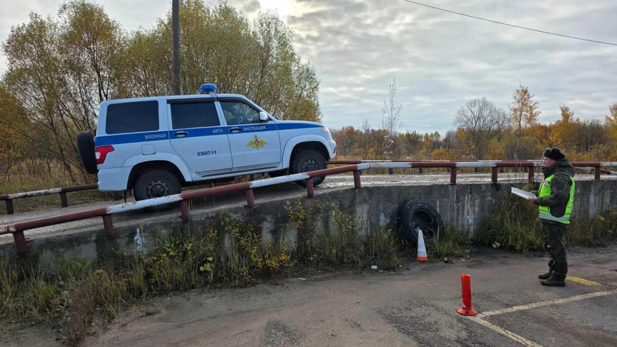 Инспекторы продемонстрировали умения и навыки в управлении спецтранспортом.