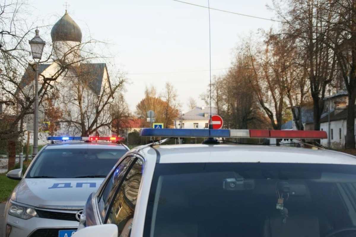 За прошедшую неделю сотрудниками Госавтоинспекции пресечено 18 401 нарушение правил дорожного движения. За прошедшую неделю сотрудниками Госавтоинспекции пресечено 18 401 нарушение правил дорожного движения.