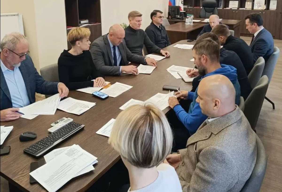 По словам председателя совета директоров ОЭЗ «Новгородская» Артура Аюпова, проект значим для всей Новгородской области. По словам председателя совета директоров ОЭЗ «Новгородская» Артура Аюпова, проект значим для всей Новгородской области.