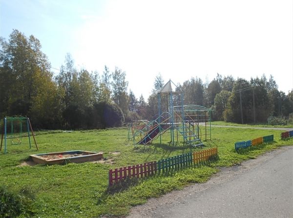 Пример деятельности одного из ТОС – благоустройство территории в деревне Селище в Чудовском районе.