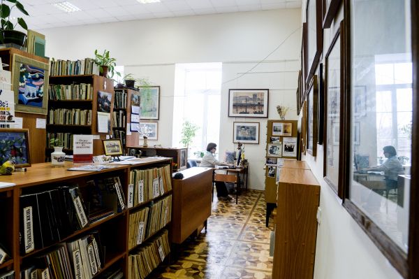 Губернская публичная библиотека в Новгороде – одна из первых библиотек, открытых по распоряжению министра внутренних дел в 1830-х годах XIX века.