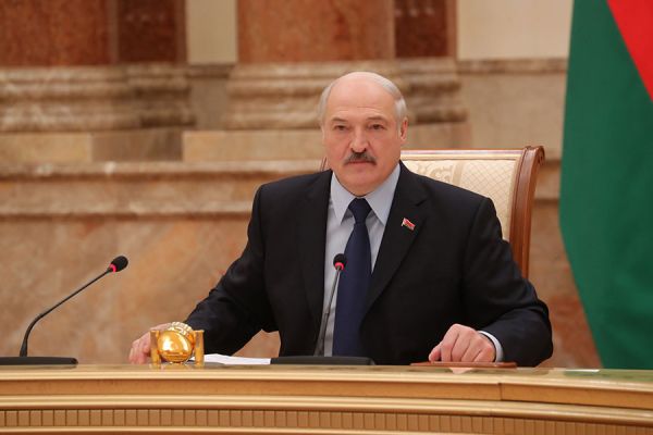 14 декабря Александр Лукашенко провел встречу с российскими журналистами – участниками XIV пресс-тура в республику Беларусь.