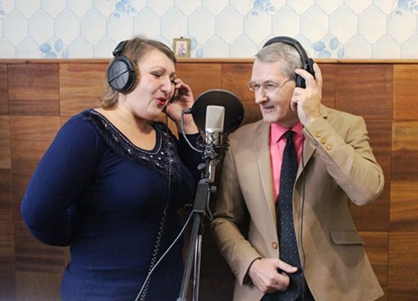 Юрий Ткачев и Екатерина Котельникова на записи песни