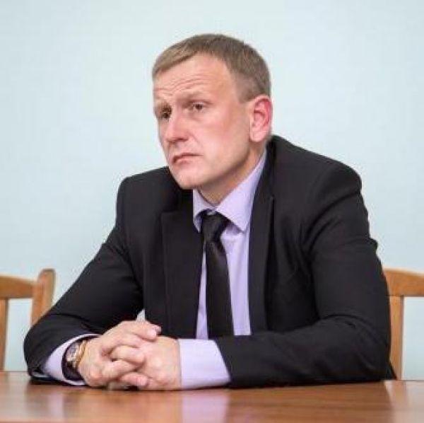 Глава Окуловского района Сергей Кузьмин заявил об уходе в отставку
