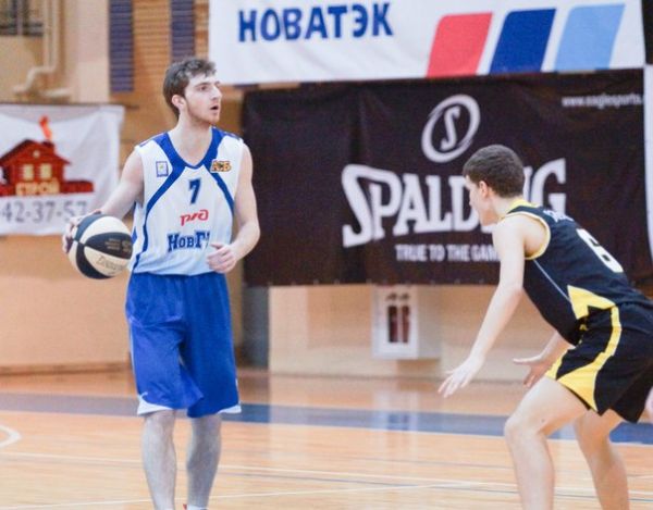 В Матче звёзд примет участие новгородский баскетболист, игрок команды НовГУ Роман Щёкин.