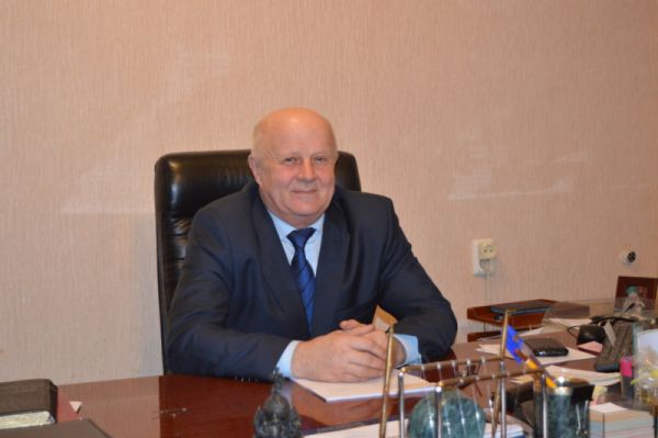 Глава Шимского района Николай Тиханович объяснил причину добровольной отставки