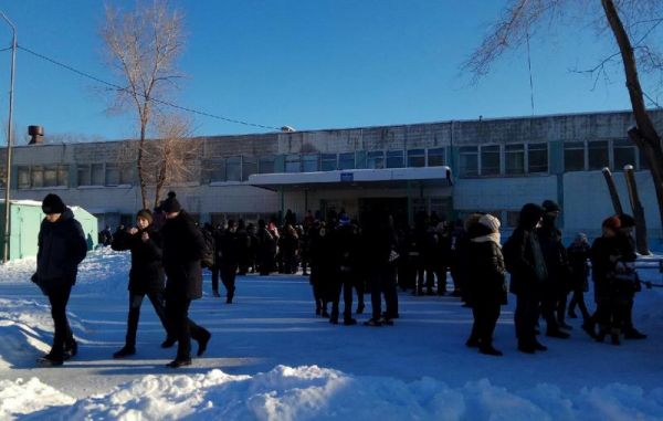 Школа № 32 в Омске во время эвакуации