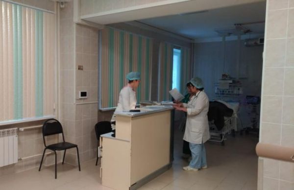 В нескольких отделениях Центральной городской клинической больницы прокуратура выявила нехватку более 50 видов медицинского оборудования.